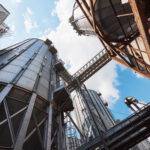 Crise de confiança e demanda fraca agravam cenário financeiro das pequenas indústrias, aponta CNI