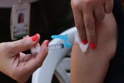 HPV: vacinação é forma mais eficaz de proteção