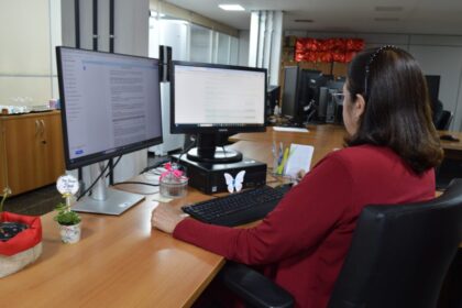 Inteligência Artificial reduz em até 71% fila de análise de processos na Juceg