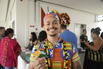 Nova lei reserva 20% das vagas em concursos para candidatos negros Nova lei reserva 20% das vagas em concursos para candidatos negros