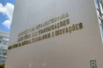 Mcom amplia distribuição de kits de antenas de TV digital parabólica, via satélite, para 44 municípios do Tocantins