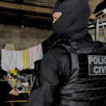 PCGO cumpre mandado em Aparecida de Goiânia contra investigado por estupro em SC