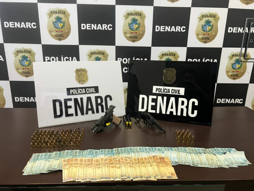 PCGO prende faccionado foragido por homicídios na Bahia em poder de armas de fogo, drogas e dinheiro