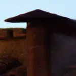 Após 1ª votação do conclave, fumaça preta da Capela Sistina indica que papa não foi escolhido