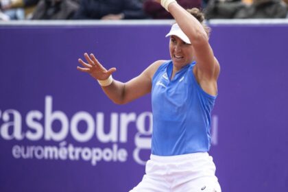 Bia Haddad dá adeus ao WTA de Londres; dupla de Stefani vai às quartas