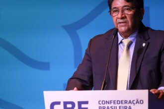 Deputada pede ao STF retirada imediata de Ednaldo Rodrigues da CBF Deputada pede ao STF retirada imediata de Ednaldo Rodrigues da CBF