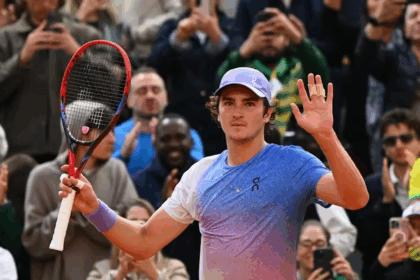 Roland Garros: Fonseca estreia com vitória implacável sobre ex-top 10