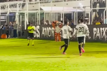 Goianésia sofre virada, perde mais uma e se afunda na Série D