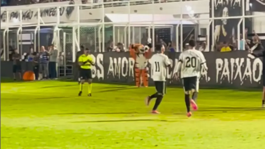 Goianésia sofre virada, perde mais uma e se afunda na Série D Goianésia sofre virada, perde mais uma e se afunda na Série D