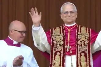 Papa Leão XIV é conservador ou progressista? Saiba mais sobre o que ele pensa e sua trajetória Papa Leão XIV é conservador ou progressista? Saiba mais sobre o que ele pensa e sua trajetória