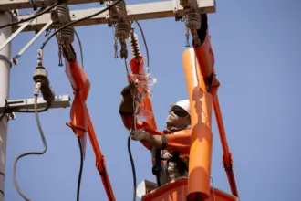 Pipas fora de época acendem alerta para segurança da rede elétrica em Goiás