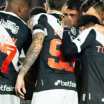 Red Bull Bragantino vence Vasco em São Januário e assume a liderança do Brasileirão