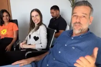 Renato de Castro anuncia criação de 200 novas vagas em creches e transição para prefeitura interina de Luciana Naves