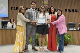 Sessão Solene na Câmara de Goianésia homenageia trabalhadores e personalidades locais