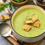 7 sopas e cremes ricos em proteínas para incluir no cardápio