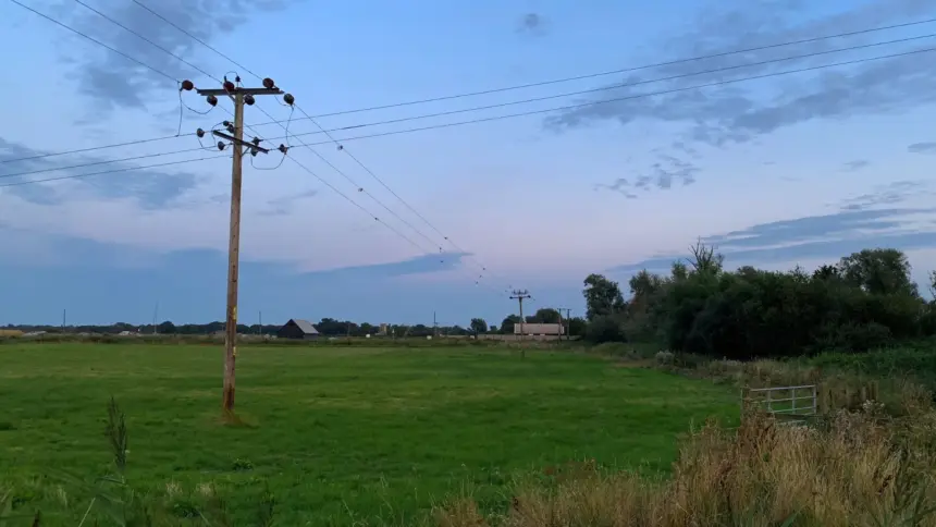 Vila Propício e regiões rurais terão interrupção no fornecimento de energia elétrica nesta terça Vila Propício e regiões rurais terão interrupção no fornecimento de energia elétrica nesta terça