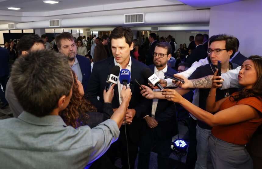 Governo de Goiás reforça compromisso com ambiente de negócios durante lançamento de plataforma de dados econômicos – Vice-Governadoria Governo de Goiás reforça compromisso com ambiente de negócios durante lançamento de plataforma de dados econômicos – Vice-Governadoria