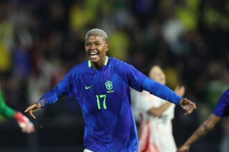 Jhonson decide e Brasil volta a derrotar Japão em amistoso