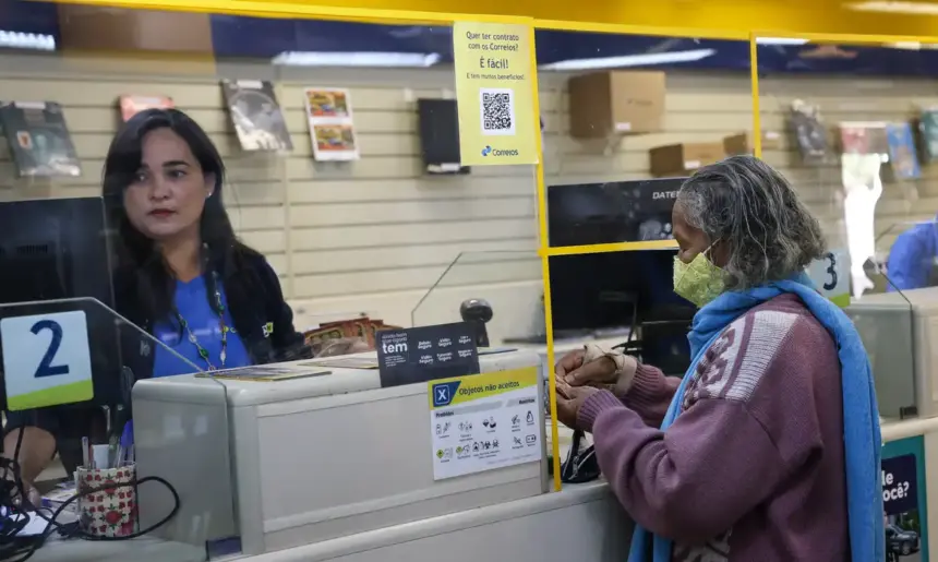 Correios vão atender aposentados e pensionistas com descontos indevidos no INSS Correios vão atender aposentados e pensionistas com descontos indevidos no INSS