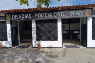 PCGO prende homem em flagrante por agredir companheira na Cidade de Goiás – Policia Civil do Estado de Goiás