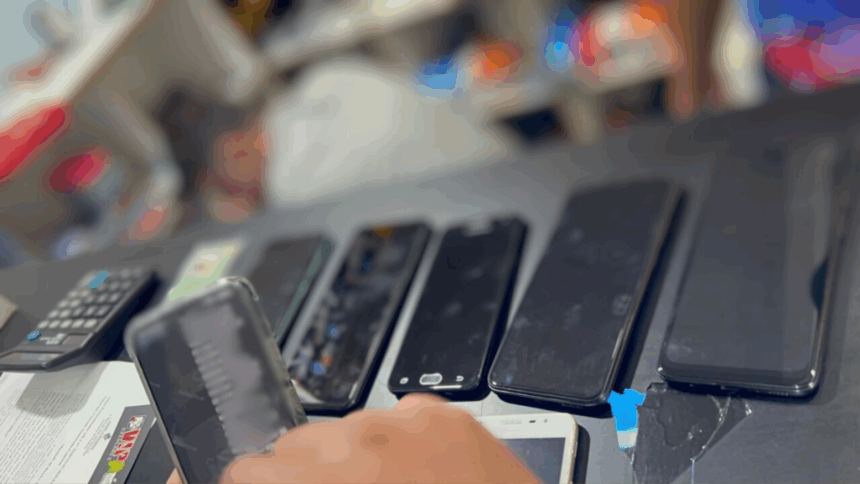 PCGO prende homem que pedia celular emprestado para fazer ligação e fugia com o aparelho logo em seguida – Policia Civil do Estado de Goiás PCGO prende homem que pedia celular emprestado para fazer ligação e fugia com o aparelho logo em seguida – Policia Civil do Estado de Goiás