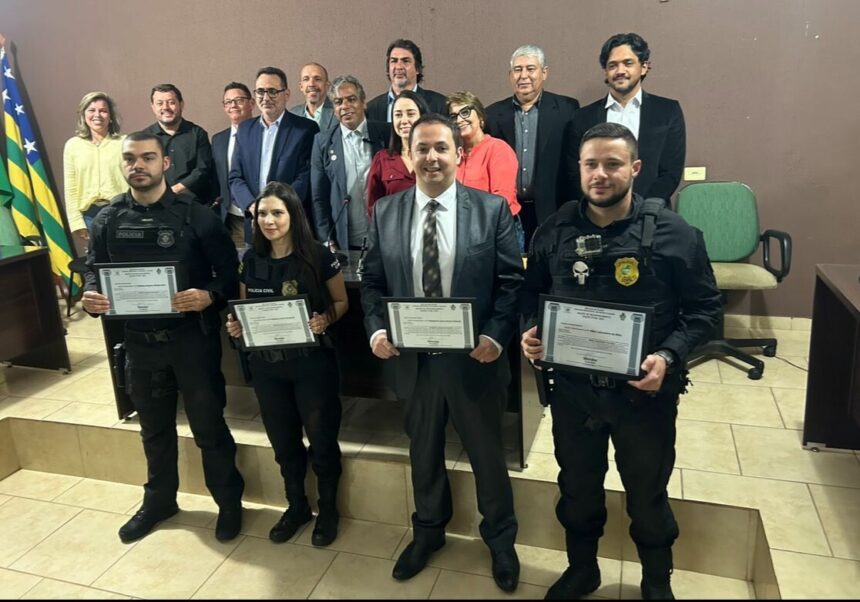 Policiais Civis de Buriti Alegre são homenageados pela Câmara Municipal – Policia Civil do Estado de Goiás Policiais Civis de Buriti Alegre são homenageados pela Câmara Municipal – Policia Civil do Estado de Goiás