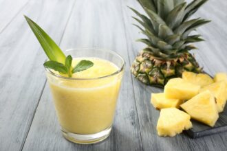 9 vitaminas com frutas para ajudar a emagrecer