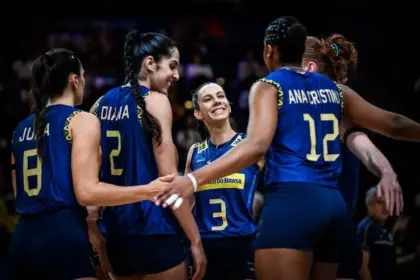 Ana Cristina lidera vitória brasileira pela Liga das Nações de vôlei
