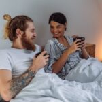 5 chás relaxantes para melhor a qualidade do sono