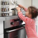 5 cuidados para prevenir queimaduras em crianças 5 cuidados para prevenir queimaduras em crianças
