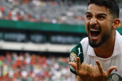 Palmeiras bate Al Ahly e vira líder provisório no Grupo A do Mundial