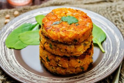 3 receitas de hambúrguer vegetariano para fazer em casa  3 receitas de hambúrguer vegetariano para fazer em casa