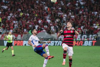 Fla enfrenta Fortaleza mirando ponta da classificação do Brasileiro