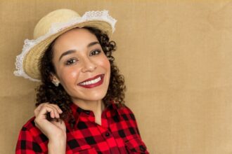 6 dicas para uma maquiagem junina com sardinhas modernas