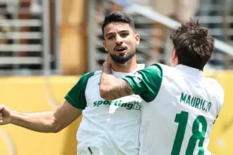 Palmeiras corrige erros, bate o Ah-Ahly e vence a primeira no Mundial de Clubes