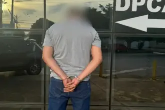 Polícia prende motorista de aplicativo por estupro de passageira