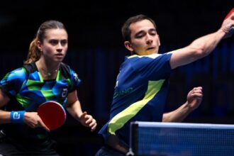 Hugo Calderano e Bruna Takahashi vão à final de torneio na Eslovênia