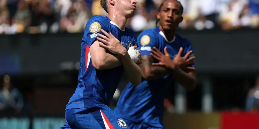 Sob a batuta de Palmer, Chelsea derrota PSG para conquistar o mundo Sob a batuta de Palmer, Chelsea derrota PSG para conquistar o mundo