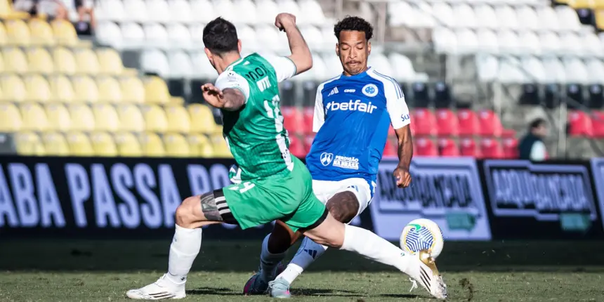 Cruzeiro vence Banfield antes de retomada do Campeonato Brasileiro Cruzeiro vence Banfield antes de retomada do Campeonato Brasileiro