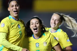 Brasil inicia Copa América com vitória de 2 a 0 sobre a Venezuela