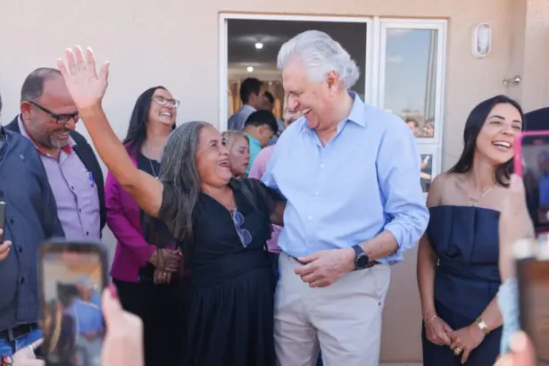 100 casas a custo zero são entregues a famílias de Quirinópolis – Portal Goiás