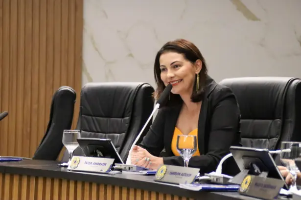 Vereadora Taiza Andrade pede redutor de velocidade no Jardim do Cerrado