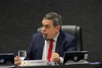 Vereador Múcio Santana pede reforço na iluminação da Avenida Walter Augusto