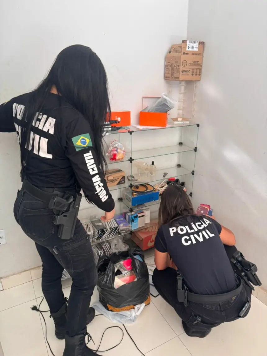 PCGO cumpre buscas em lojas por venda de celulares roubados e furtados no DF – Policia Civil do Estado de Goiás PCGO cumpre buscas em lojas por venda de celulares roubados e furtados no DF – Policia Civil do Estado de Goiás