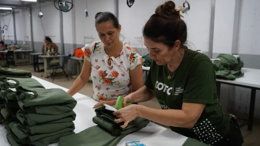 Retomada doa moletons infantis a entidades filantrópicas e Cras de 11 cidades goianas – Portal Goiás Retomada doa moletons infantis a entidades filantrópicas e Cras de 11 cidades goianas – Portal Goiás