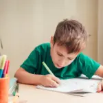 4 dicas práticas para estimular a escrita à mão em crianças 4 dicas práticas para estimular a escrita à mão em crianças