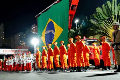 Bombeiros de Goianésia são promovidos e recebem medalhas em cerimônia no Comando Geral em Goiânia