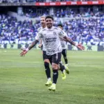 Ceará surpreende e acaba com série invicta do Cruzeiro dentro do Mineirão Ceará surpreende e acaba com série invicta do Cruzeiro dentro do Mineirão