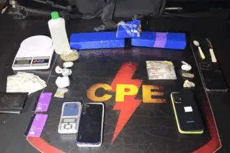 CPE Goianésia prende suspeito de tráfico e apreende drogas em Jaraguá