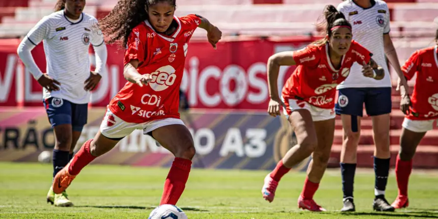Vila Nova vence nos pênaltis e vai à final do Brasileirão Feminino A3 Vila Nova vence nos pênaltis e vai à final do Brasileirão Feminino A3